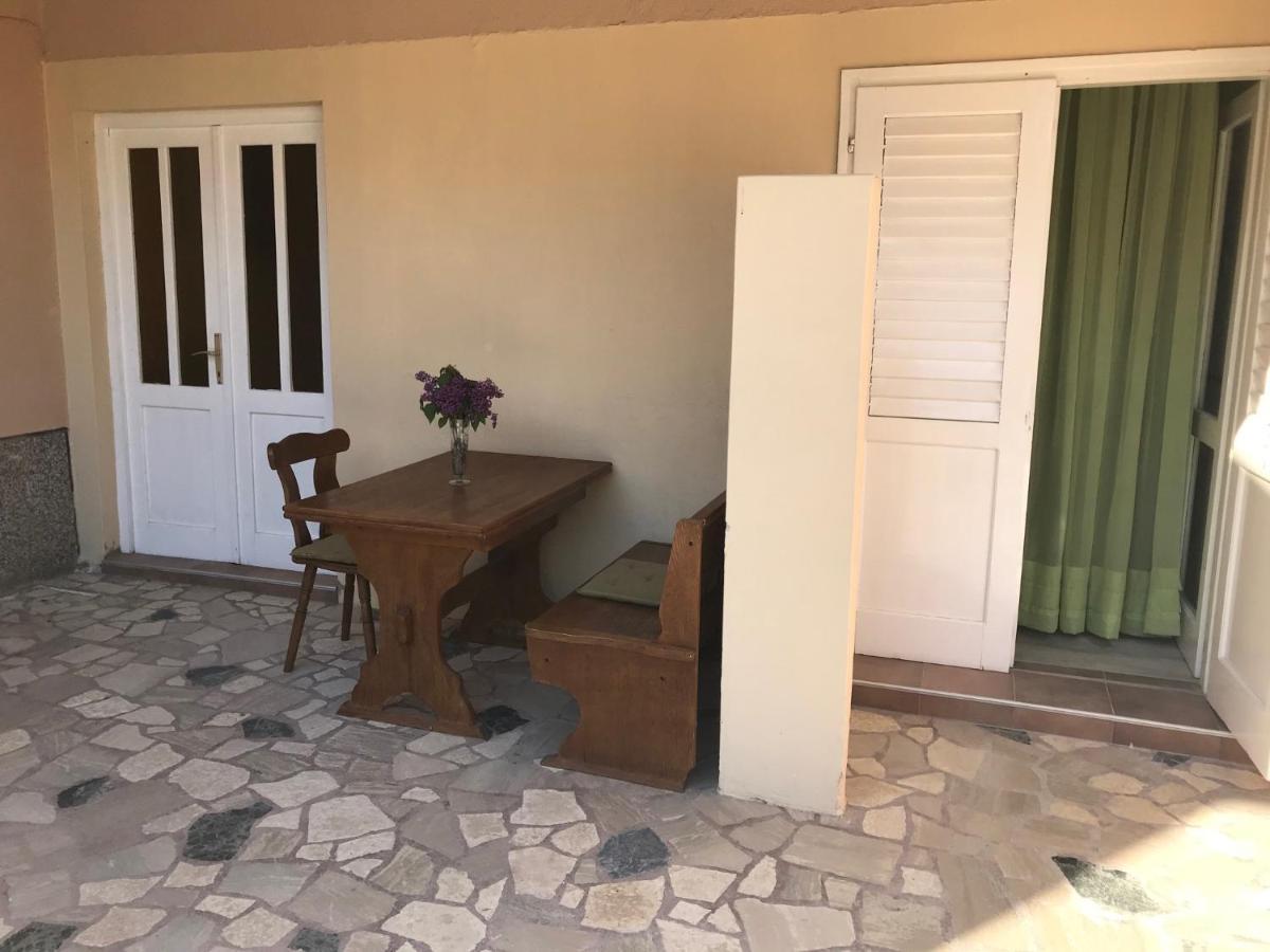 Double Rooms With Terrace Tomica Baška Kültér fotó