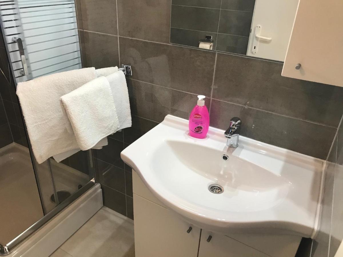 Double Rooms With Terrace Tomica Baška Kültér fotó