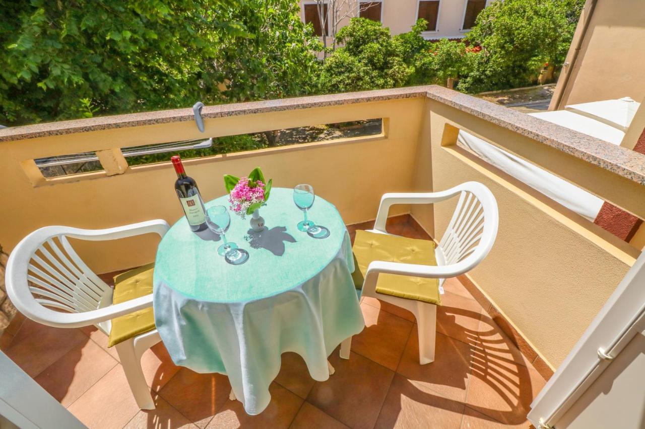 Double Rooms With Terrace Tomica Baška Kültér fotó