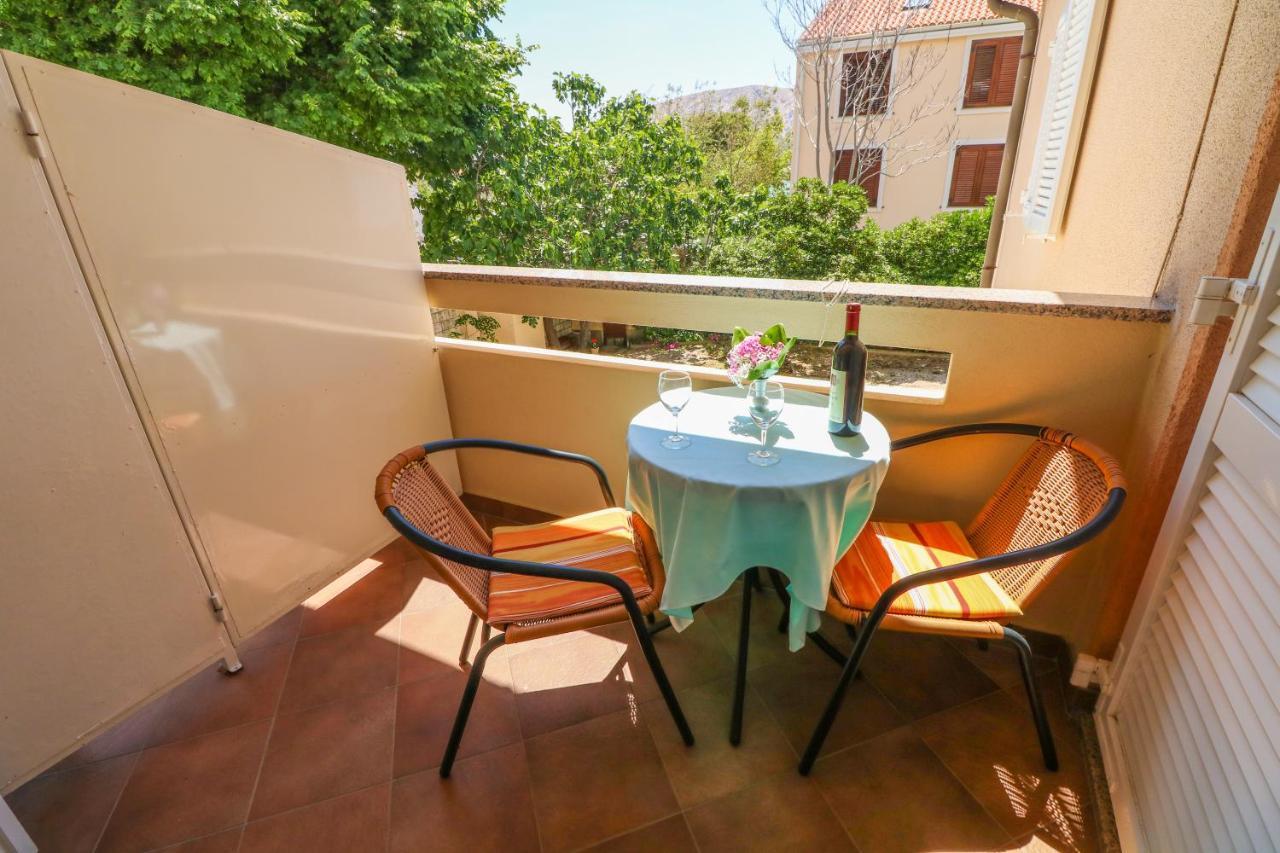 Double Rooms With Terrace Tomica Baška Kültér fotó