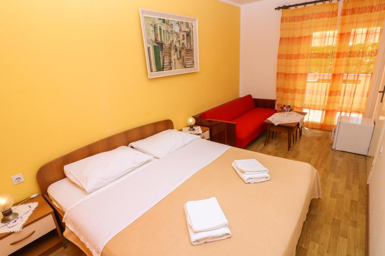 Double Rooms With Terrace Tomica Baška Kültér fotó